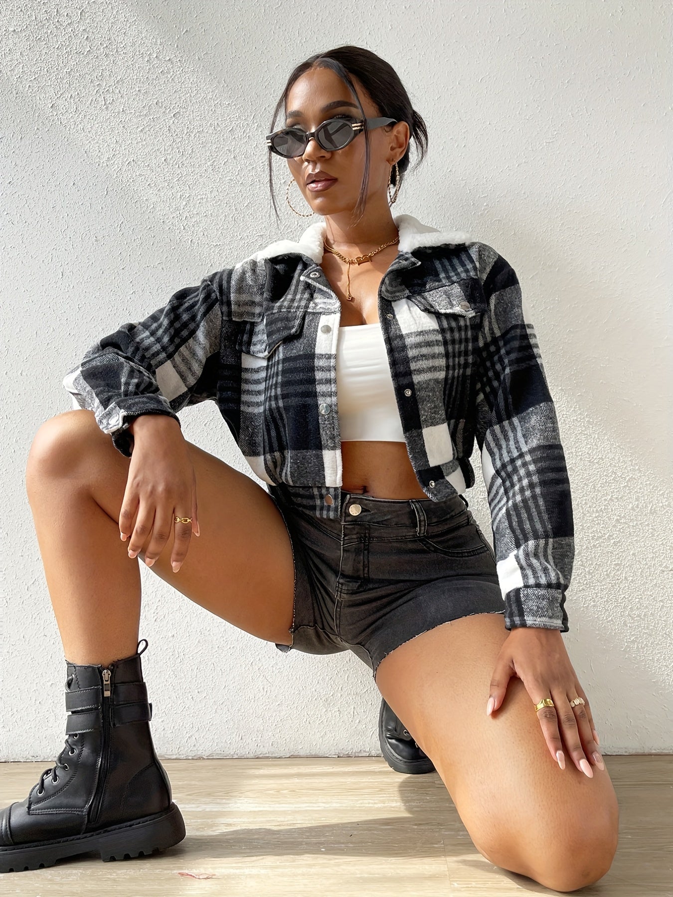 Button Plaid Faux Fur Collar Jacket, Casual Long Sleeve Crop Jacket For Fall & Winter, Women's Clothing - Veloxea