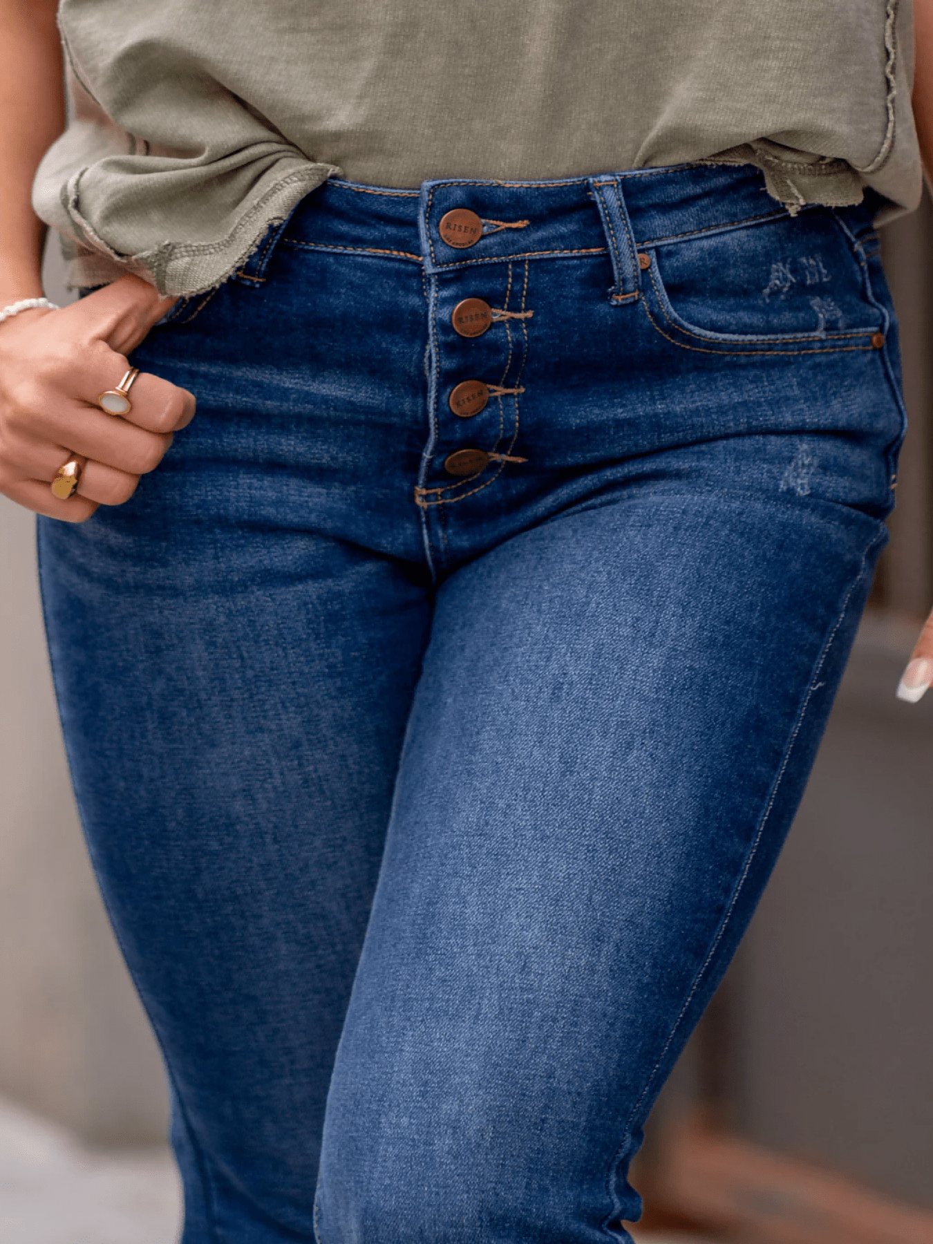 Women's High-Waisted Straight-Leg Jeans, Moderately Elastic Four-Button Design, Closed Style, Outdoor Slim-Fit Dark Washed Jeans Trousers - Veloxea