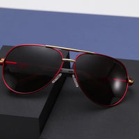 BARCUR Retro Men's Sunglasses Polarized Sunglasses Driving Eyewear UV Protection Protective Sunglasses - Veloxea