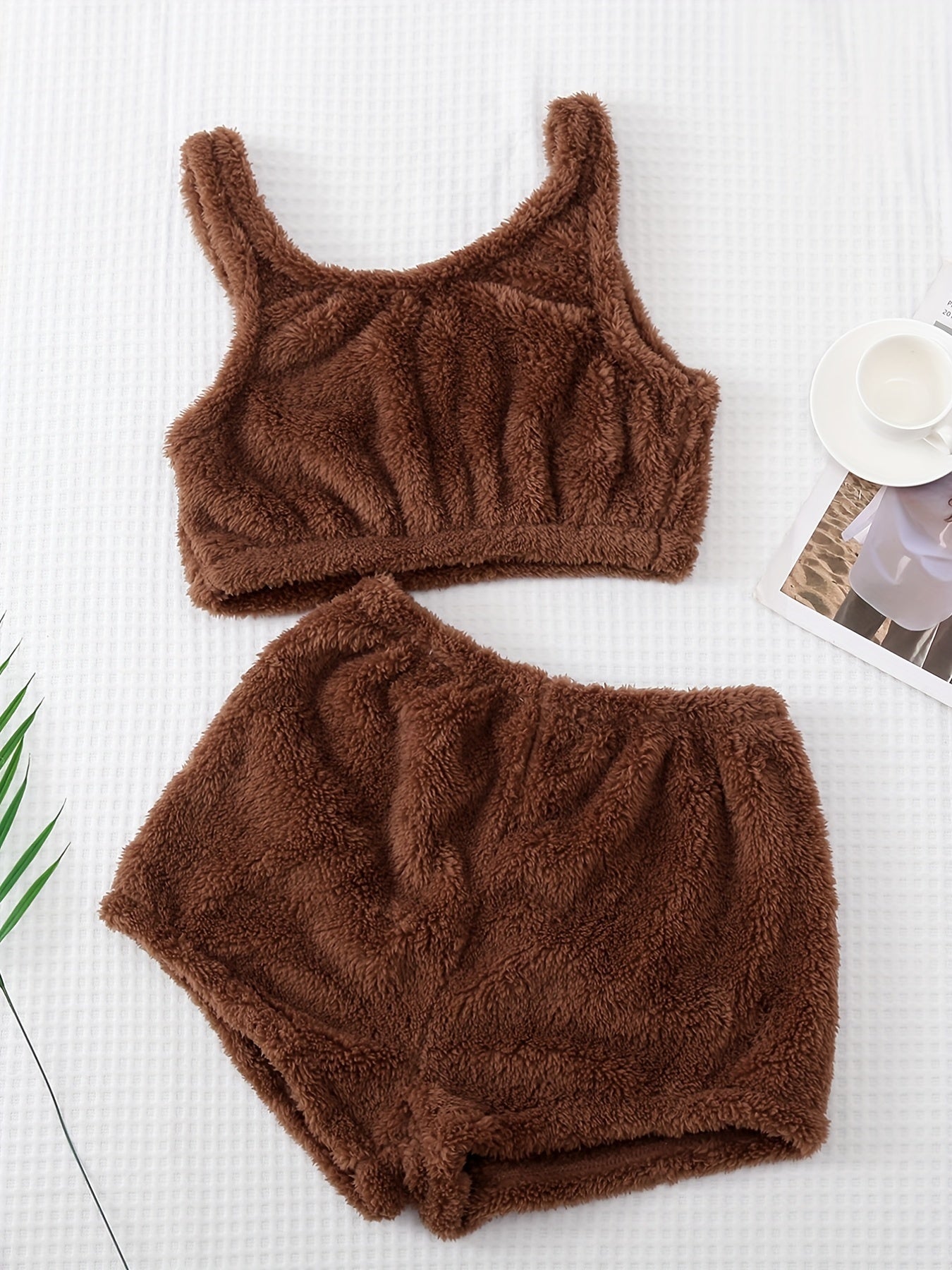 Cartoon Bear Print Pajama Set, Crew Neck Tank Top & Elastic Waistband Shorts, Women's Sleepwear & Loungewear - Veloxea