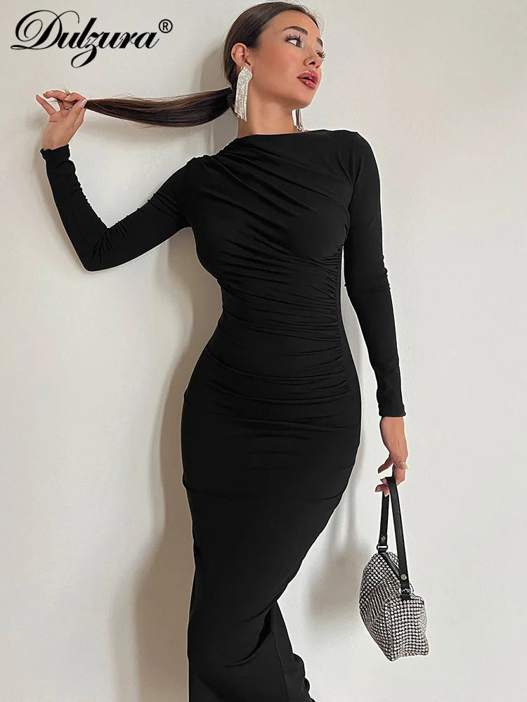 Dulzura Solid Back Slit Ruched Elegant Body-Shaping