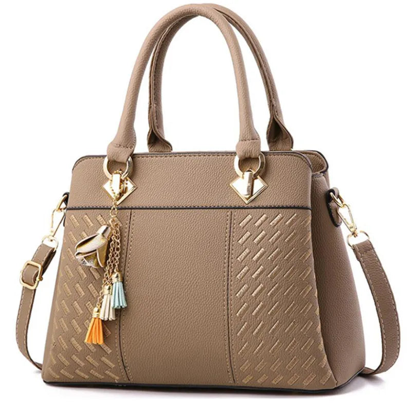 Luxury Handbag Women Crossbody Bag with tassel hanging Large Capacity