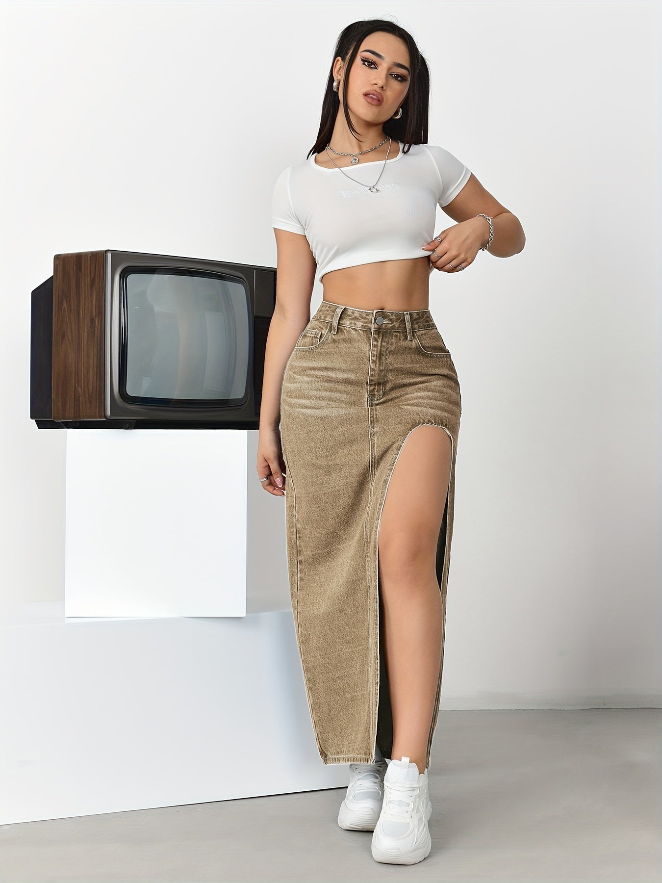 Women's High-Waisted Split Denim Skirt, Sexy Long Plain Maxi Jean Skirt With Side Slit, Vintage Style Fashion, Casual Streetwear - Veloxea