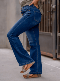 Women's High-Waisted Straight-Leg Jeans, Moderately Elastic Four-Button Design, Closed Style, Outdoor Slim-Fit Dark Washed Jeans Trousers - Veloxea