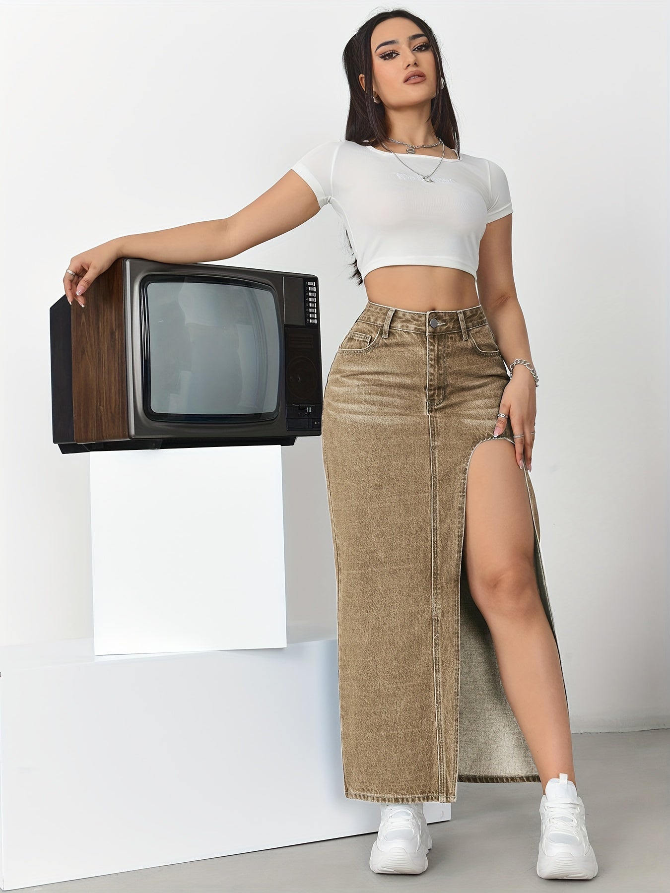 Women's High-Waisted Split Denim Skirt, Sexy Long Plain Maxi Jean Skirt With Side Slit, Vintage Style Fashion, Casual Streetwear - Veloxea